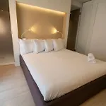 Lake Drive Rooms&Apartments
