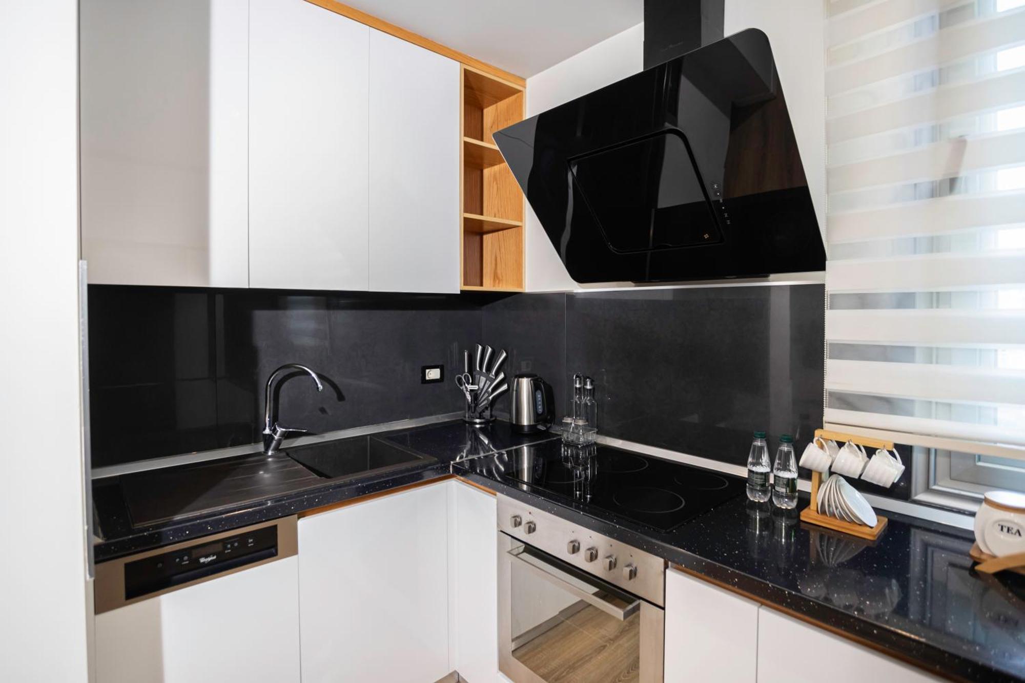 Drive Rooms&apartments 4* Tirana
