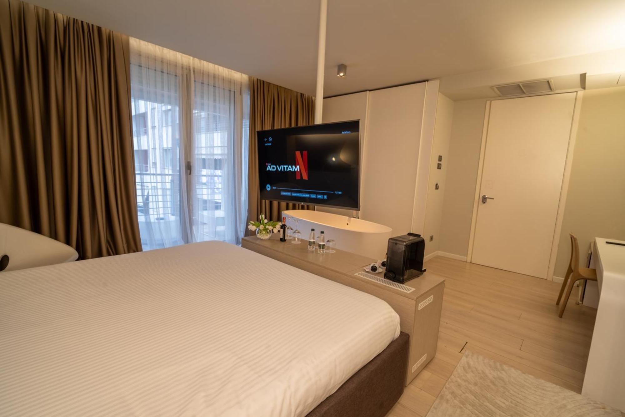 Drive Rooms&apartments 4* Tirana